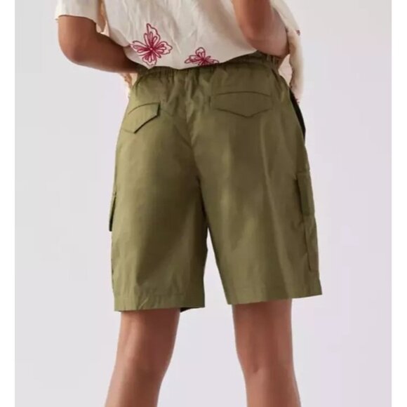 NEW URBAN OUTFITTERS BDG SHORTS LARGE ARMY OLIVE GREEN LENNON SKATE CARGO SHORT - Picture 2 of 8